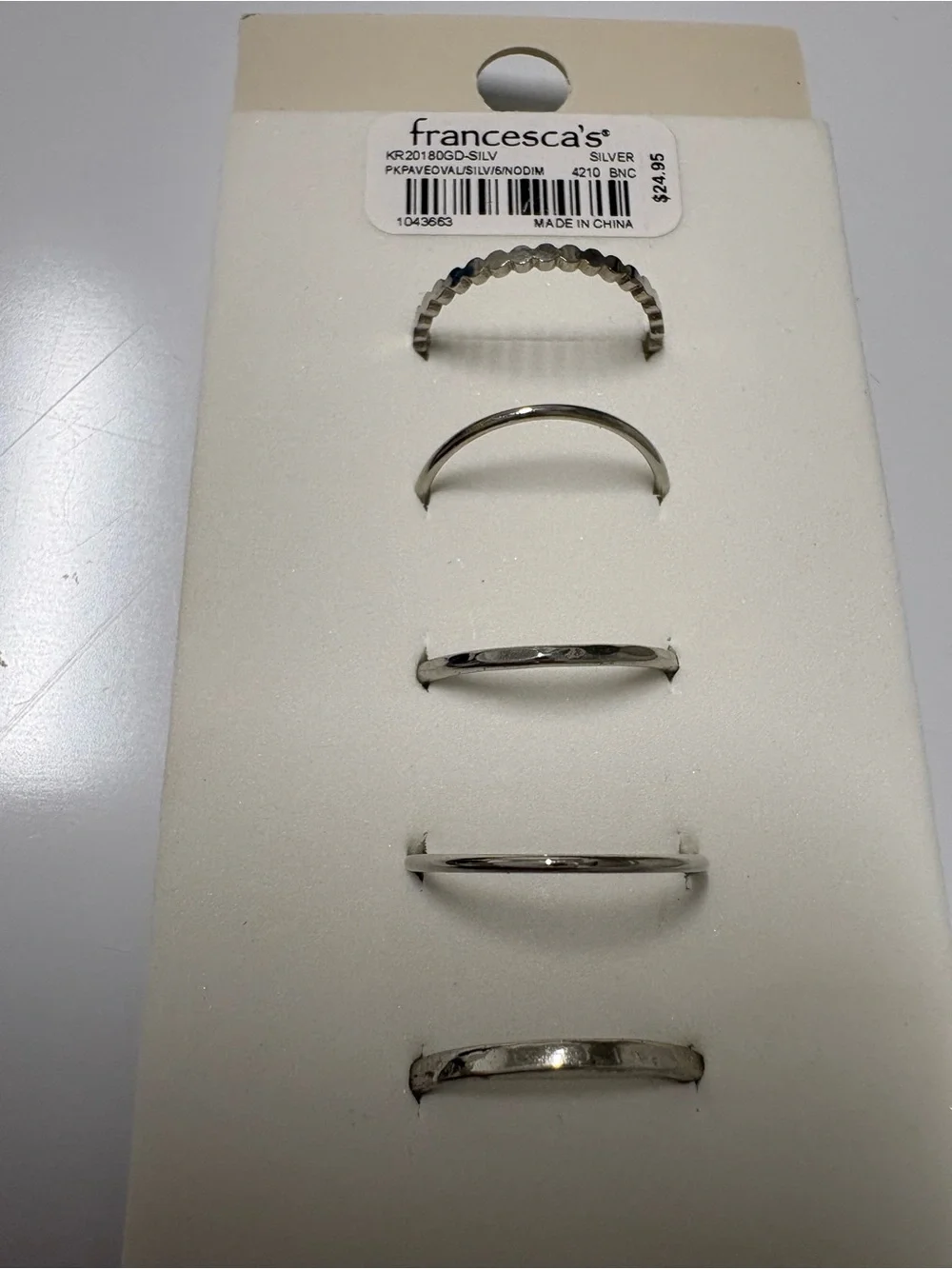 Francesca’s Ring Stacking Set - Picture 4 of 5